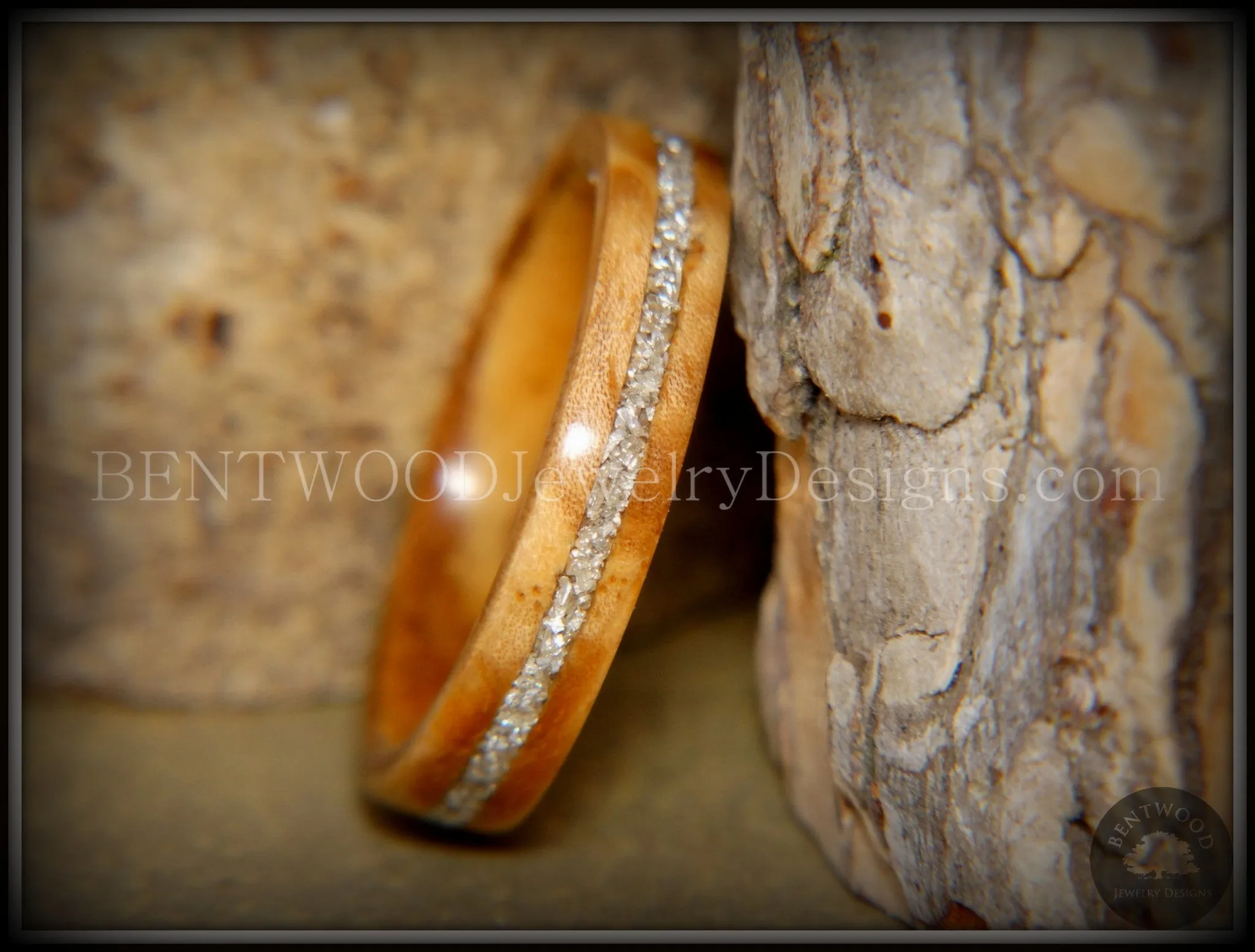 Bentwood Ring - Bethlehem Olive Wood Ring with Silver Glass Inlay