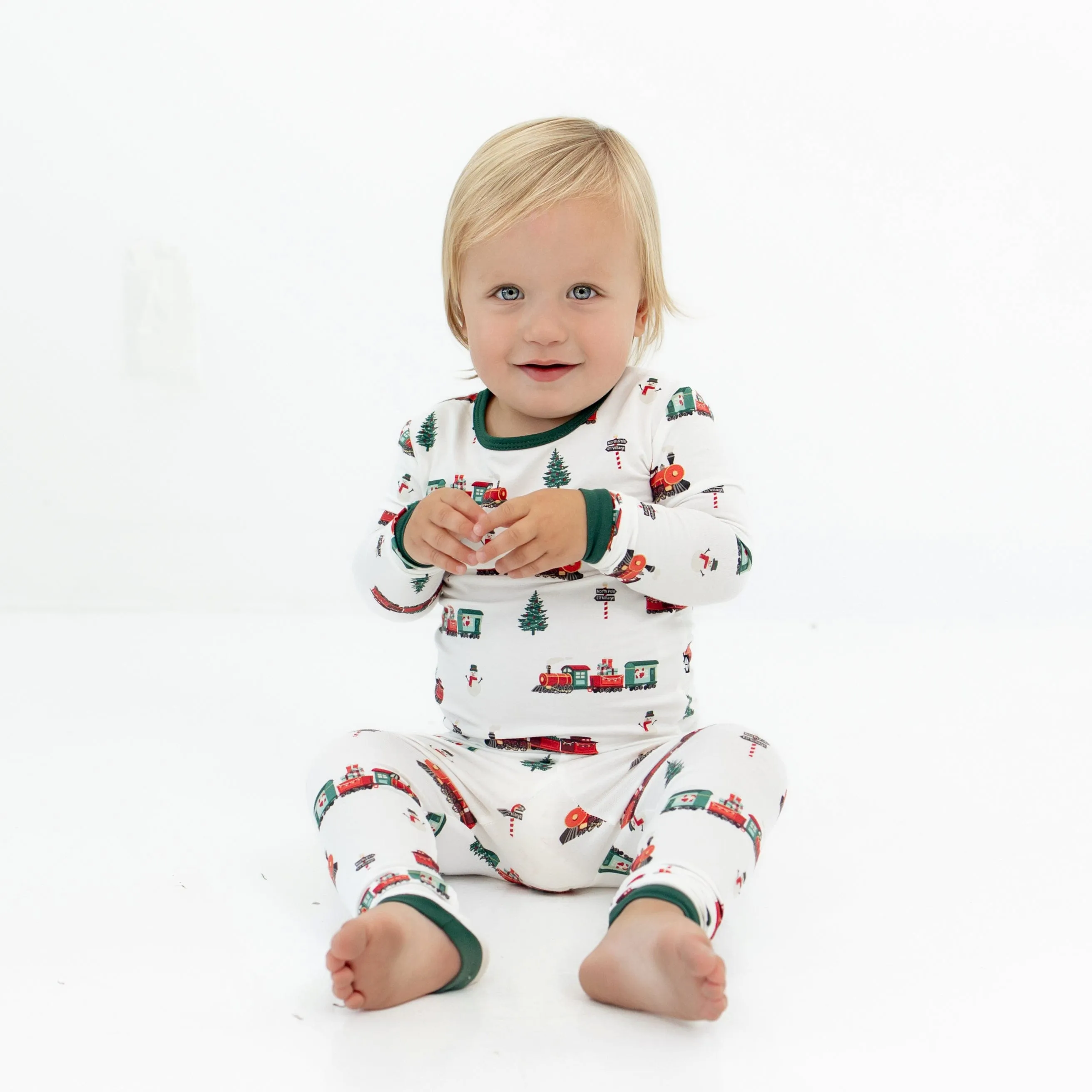 Long Sleeve Pajamas in Holiday Train