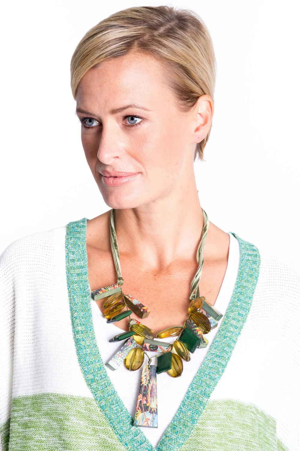 Maria Necklace in Forest Green (c)