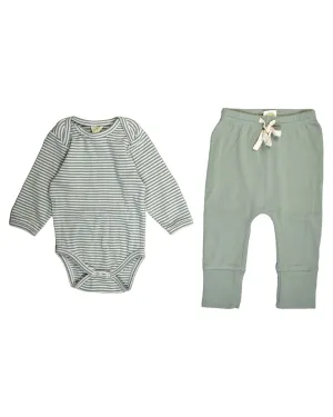 Nature Baby Long Sleeve Bodysuit and Sweatpants Set 3-6M
