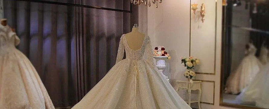 New Design Lace Appliques Wedding Dress
