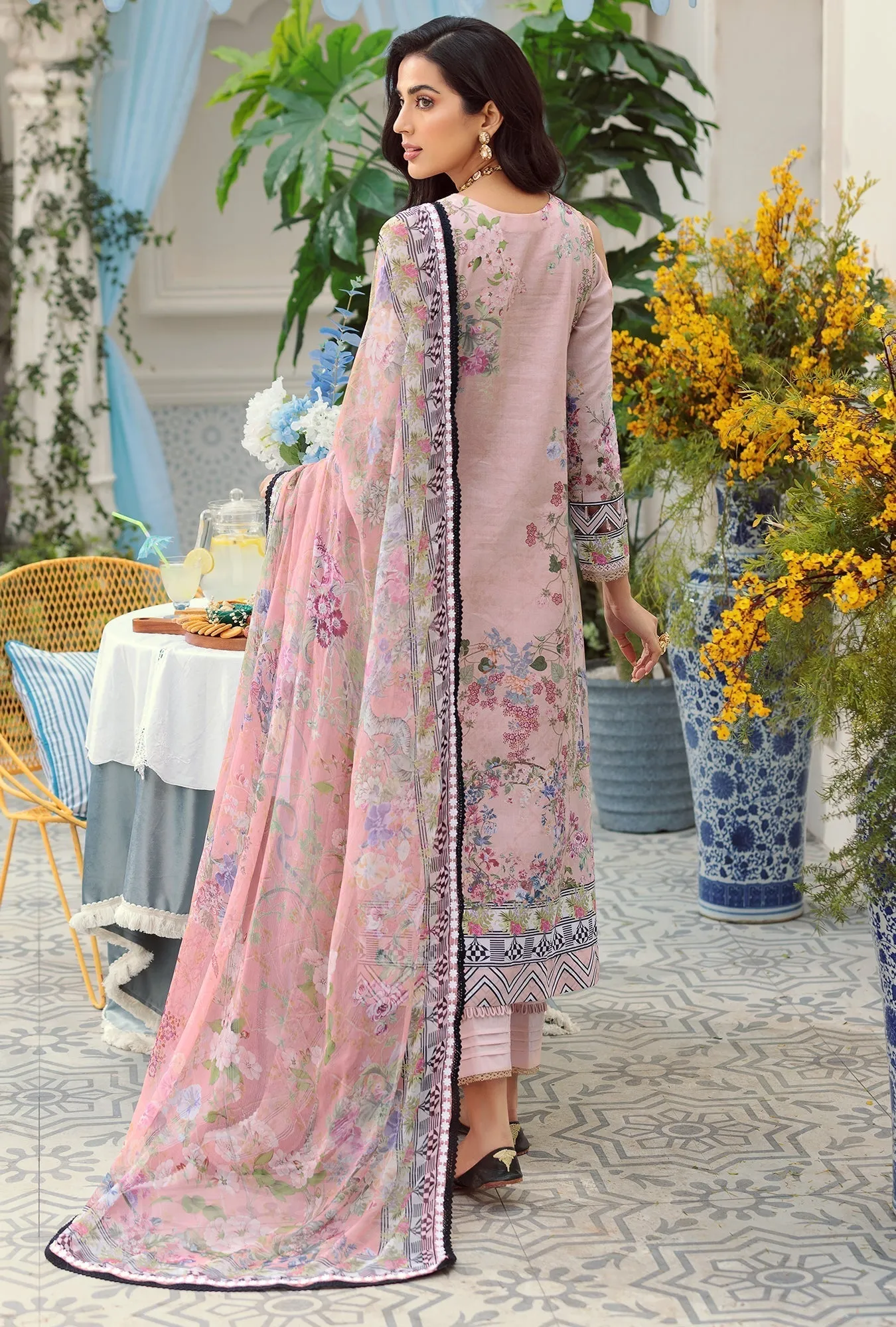 Noor Prints by Saadia Asad Lawn Collection 2022 – D2-A