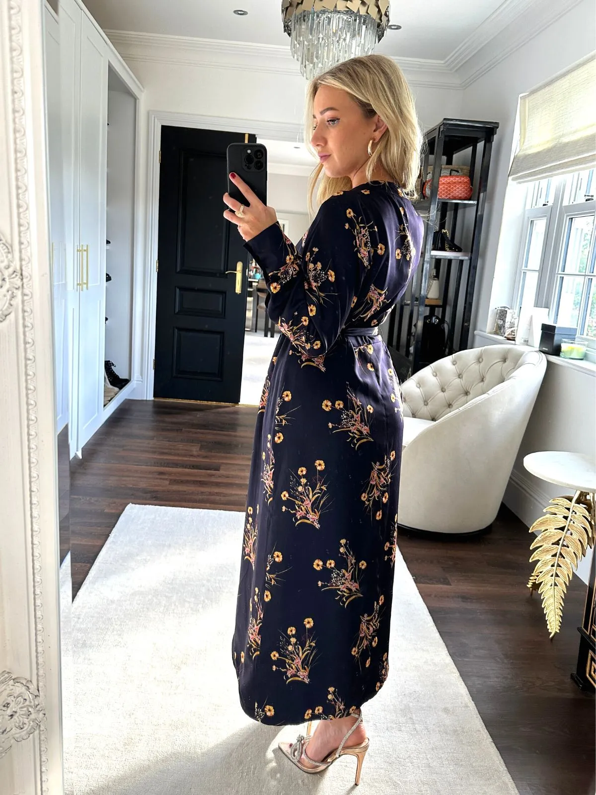 Petite Fergie Reversible 2 in 1 Wrap Midi Dress / Navy Floral