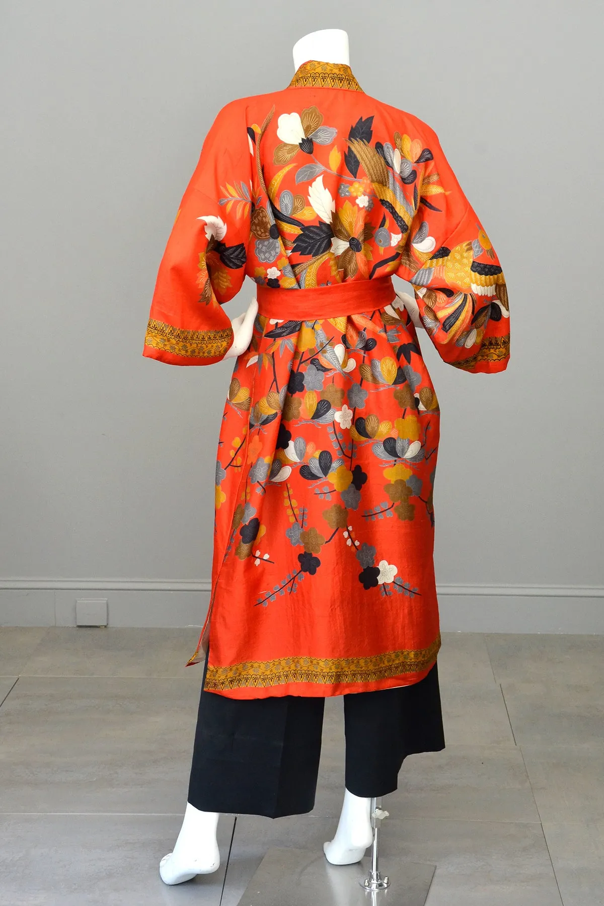 Vintage Flapper style Japanese Kimono Vibrant Red Gold Floral   Birds