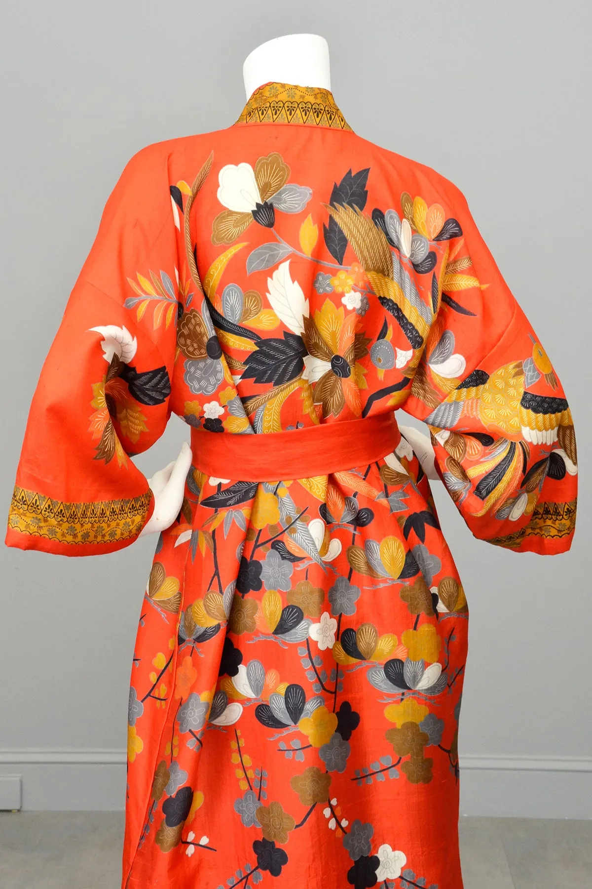 Vintage Flapper style Japanese Kimono Vibrant Red Gold Floral   Birds